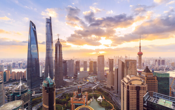 Goedkope-vliegtickets-Turkish-Airlines-Shanghai-skyline