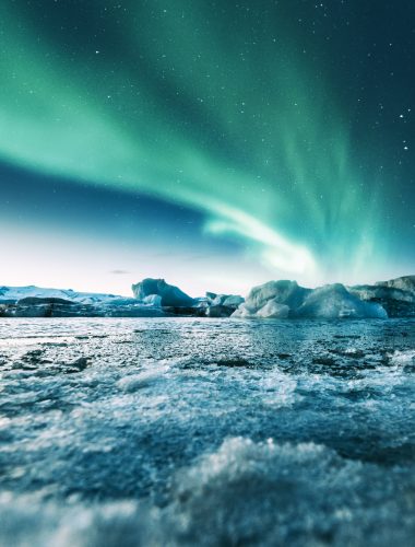 Aurora borealis in IJsland op jakulsarlon