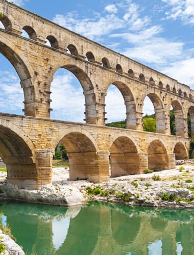 Goedkope vliegtickets Nimes