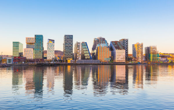 Oslo - moderne gebouwen aan het water