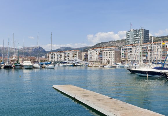 Goedkope vliegtickets Toulon