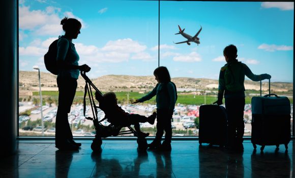Goedkope-vliegtickets-familie-vakantie-met-kinderen-gezinsvakantie