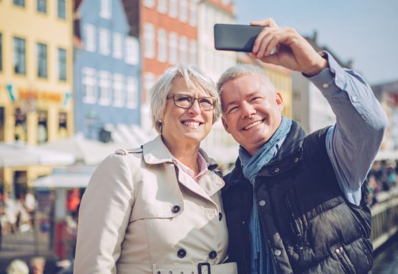 Vliegtickets-Stockholm-Zweden-senioren-volwassen