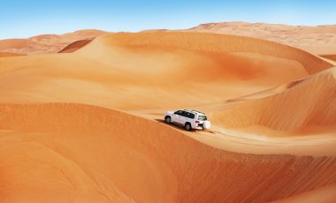 Dubai, desert car