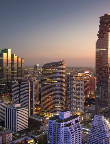 Hong Kong city - Qatar Airways