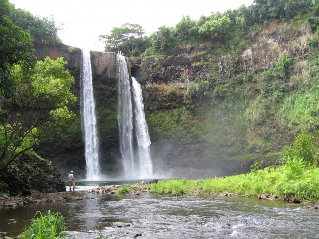 Vykortslika Wailua Falls. Foto: Wikipedia