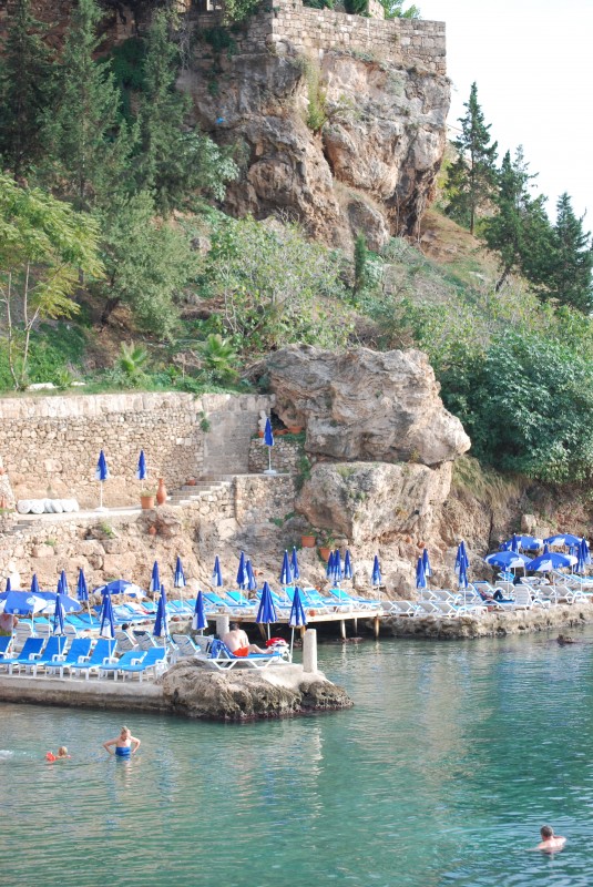 Badplats mitt i Antalya