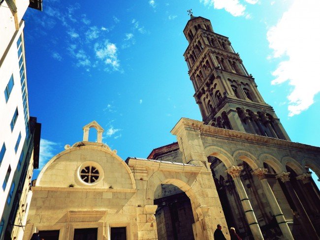 Bild på kyrka i Split, Kroatien