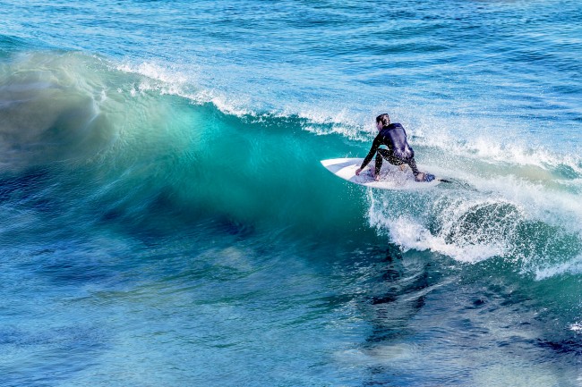 Bild på en surfare