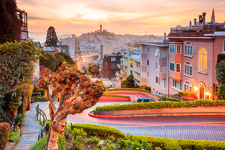 Bild på Lombard Street i San Francisco